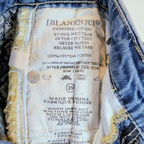 BlankNYC Blue Jean Hiker Short Sz 29 8 Frayed Embroidered Side Stripe Free Bee - Picture 11 of 16